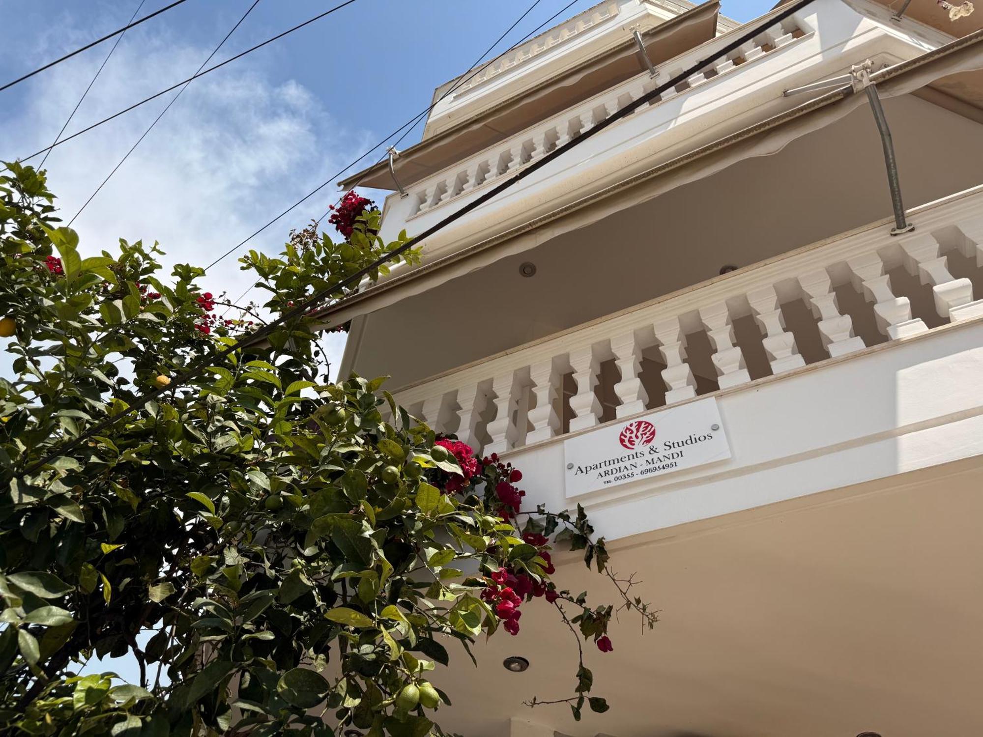 Apartments & Studios Ardian-Mandi Sarande-Albania Exterior foto